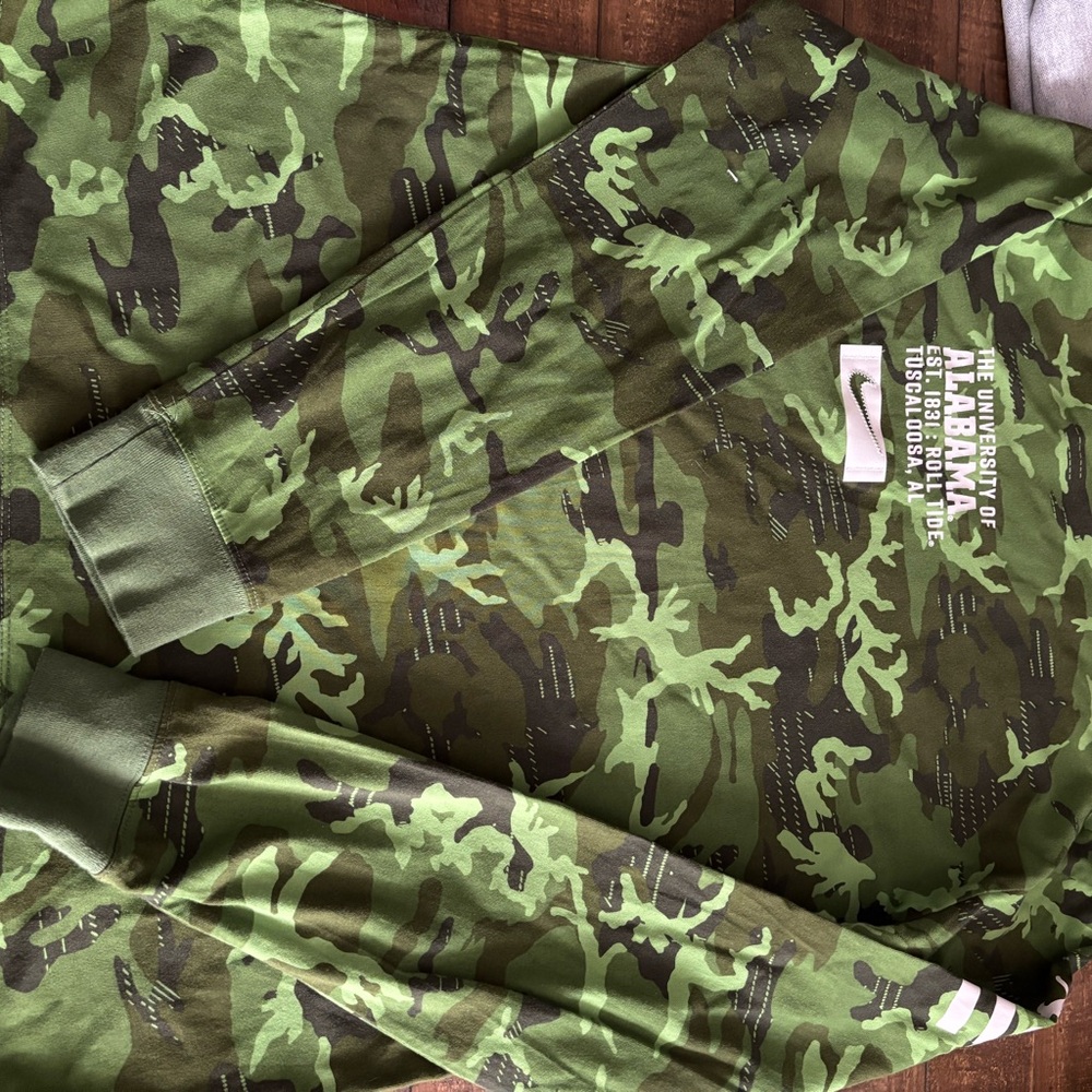 Nike Alabama Camo Print Long Sleeve Athletic Shirt